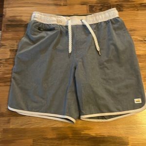 Vuori Shorts